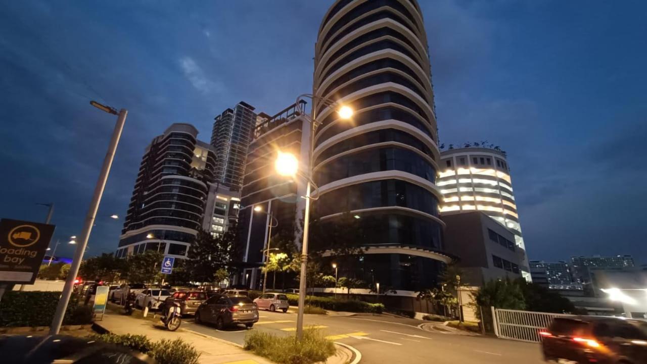 Appartement Pacific Towers Star Seksyen 13 Pj Jaya One Parking Pool Kitchen à Petaling Jaya Extérieur photo